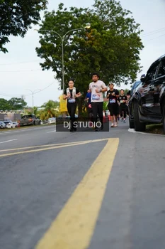 Runner Photo 4197426
