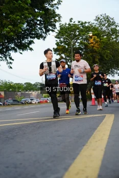 Runner Photo 4197444