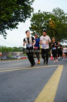 Runner Photo 4197446