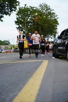 Runner Photo 4197456