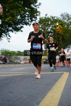 Runner Photo 4197457