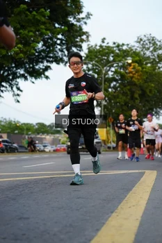 Runner Photo 4197468