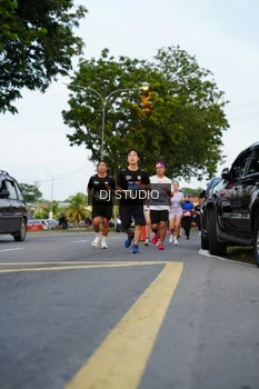 Runner Photo 4197473