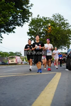 Runner Photo 4197485