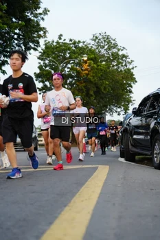 Runner Photo 4197496