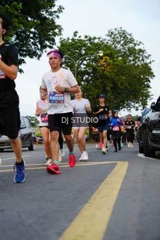 Runner Photo 4197502