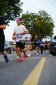 Runner Photo 4197503