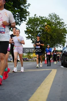 Runner Photo 4197506
