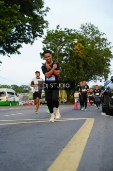 Runner Photo 4197544
