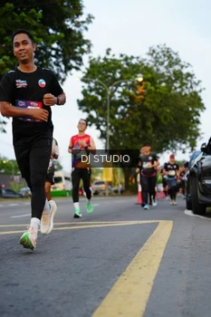 Runner Photo 4197550