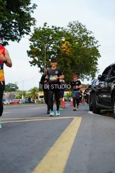 Runner Photo 4197554