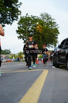 Runner Photo 4197555