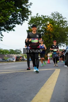 Runner Photo 4197564