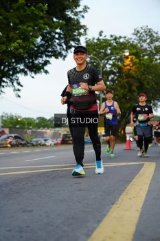 Runner Photo 4197565