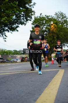 Runner Photo 4197567