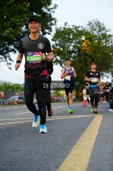 Runner Photo 4197574