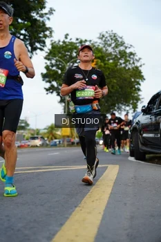 Runner Photo 4197578