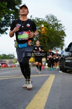 Runner Photo 4197585