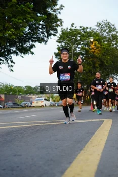 Runner Photo 4197591