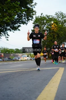 Runner Photo 4197594