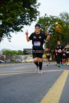 Runner Photo 4197596