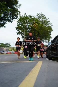 Runner Photo 4197604