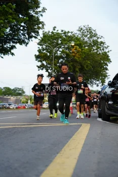 Runner Photo 4197607