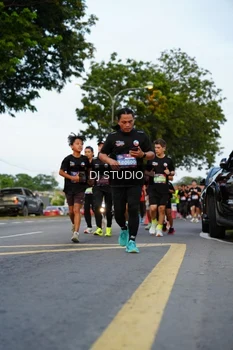 Runner Photo 4197610