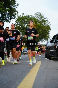 Runner Photo 4197631