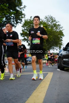 Runner Photo 4197638