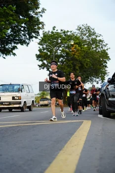 Runner Photo 4197652