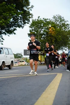 Runner Photo 4197658