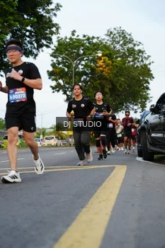 Runner Photo 4197662