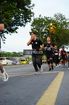 Runner Photo 4197667