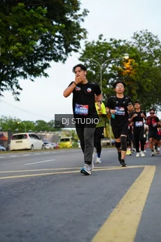 Runner Photo 4197671