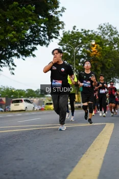 Runner Photo 4197672
