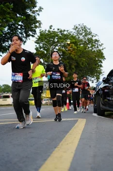 Runner Photo 4197675