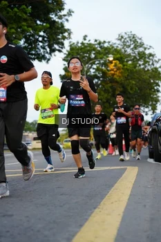 Runner Photo 4197678