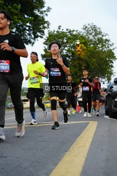 Runner Photo 4197679