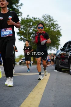 Runner Photo 4197709