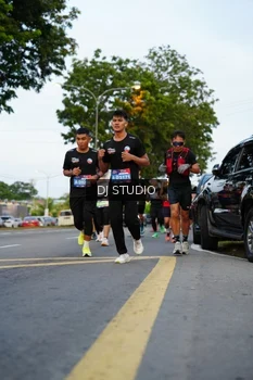 Runner Photo 4197710