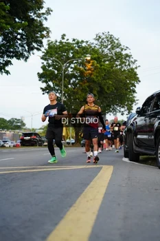 Runner Photo 4197718