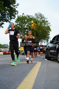 Runner Photo 4197730
