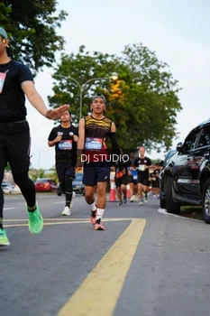 Runner Photo 4197739