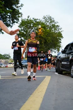 Runner Photo 4197740
