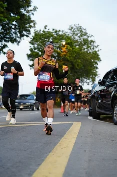 Runner Photo 4197744