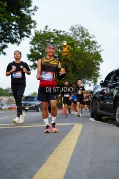 Runner Photo 4197746