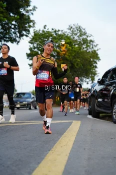 Runner Photo 4197748