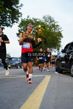 Runner Photo 4197749