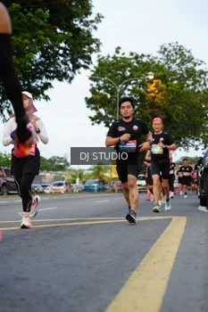Runner Photo 4197755